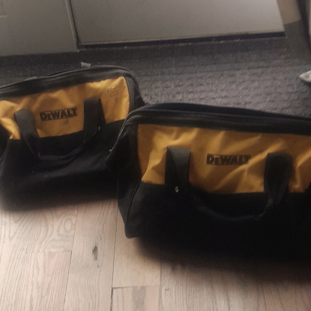 Dewalt tools bags